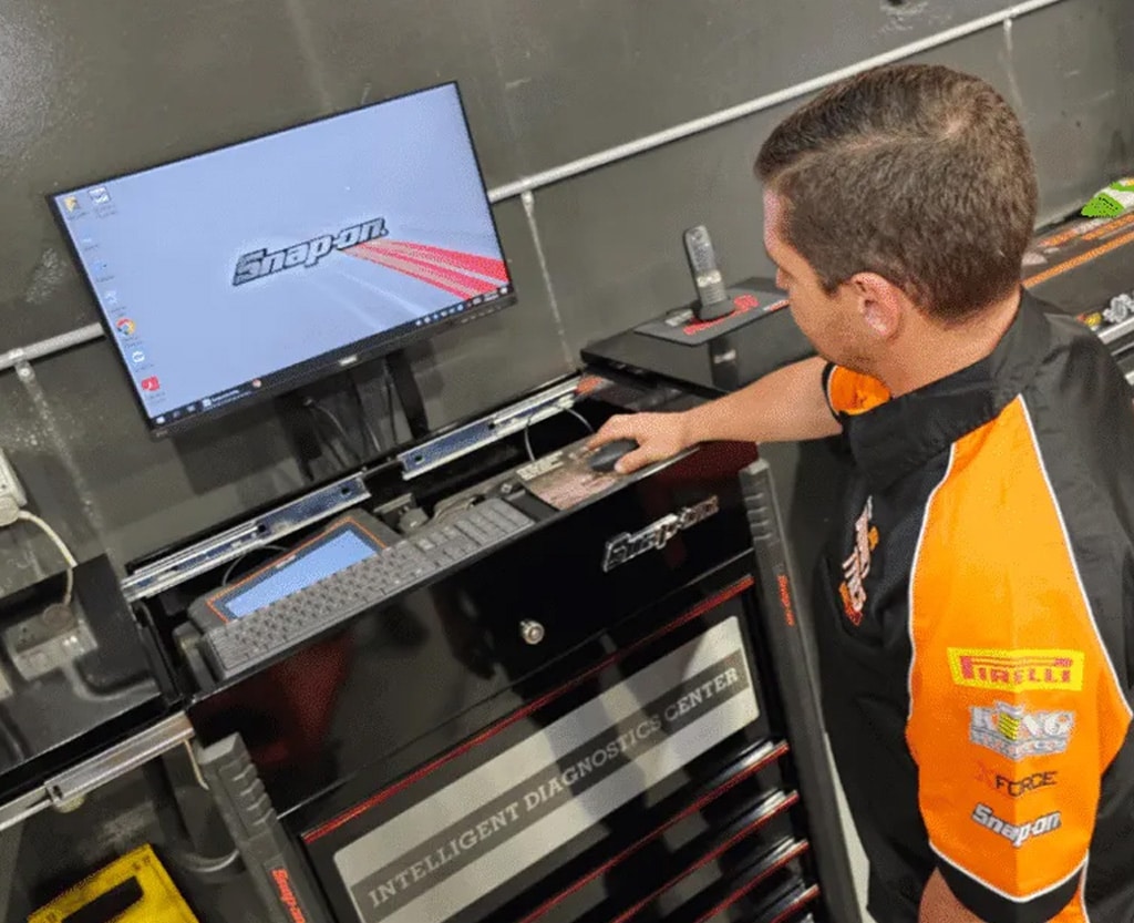 basic-tips-for-choosing-the-right-car-mechanic-repair-shop-h2-02